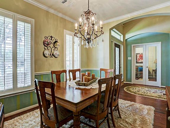 4th image of 2502 Summer Haven Ln