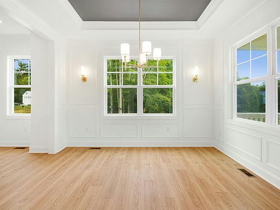 4th image of 85 Mia Bello Ct
