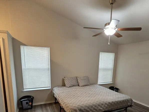 (undisclosed Address), Arlington, TX 76018