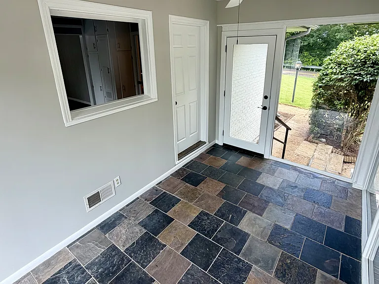 Sunroom (wall cutout looks into kitchen)