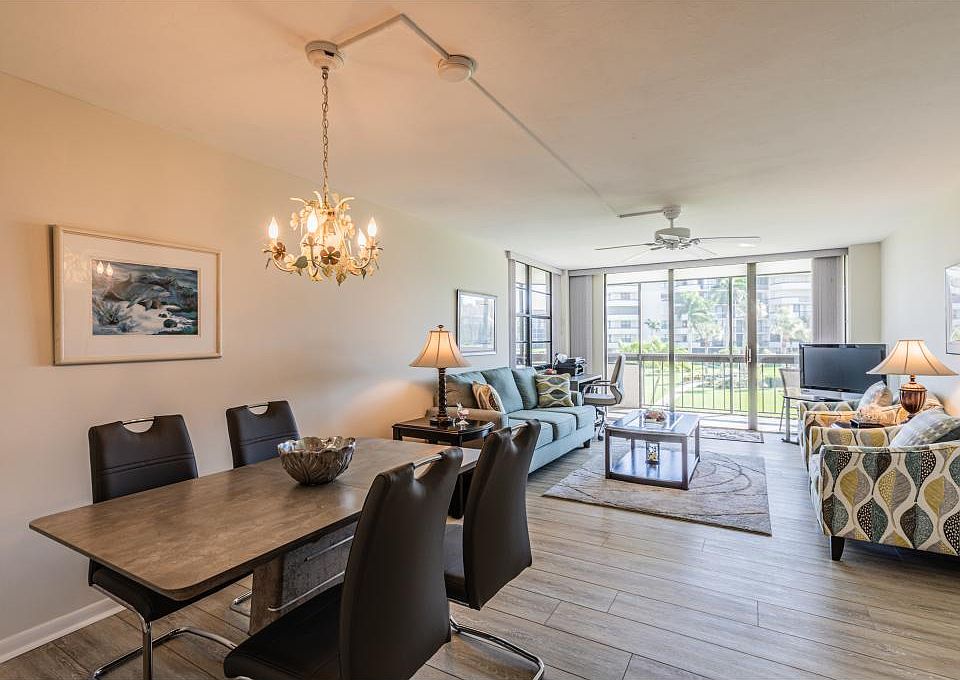 1st image of 601 Seaview Ct APT 207