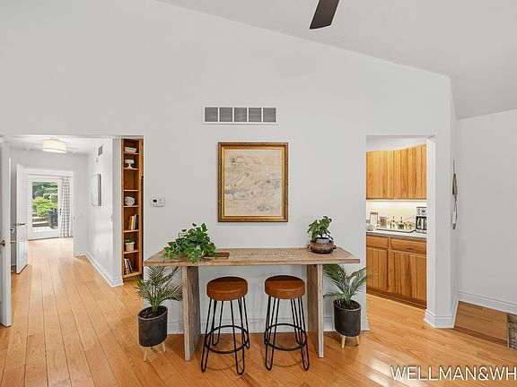5th image of 2675 Chestnut Ln