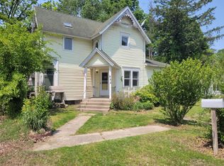 109 N 2nd St, Lawrence, MI 49064