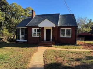 1614 Granite St, Winston Salem, NC 27107