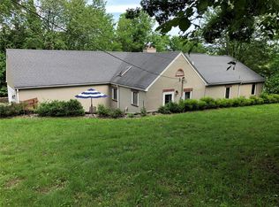 10 Fair Oaks Dr, Spring Valley, MO 63401