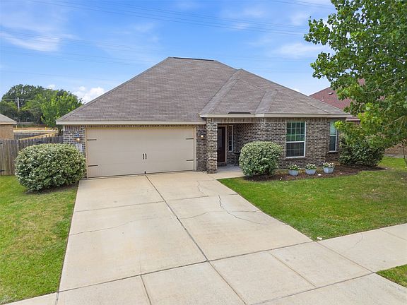 2nd image of 413 Water Oak