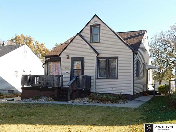 4th image of 2213 S 32nd Ave