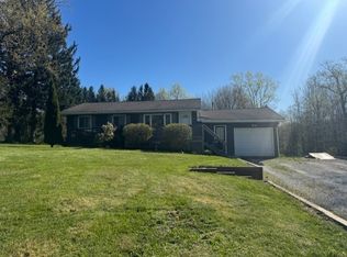 6105 Garries Rd, Erie, PA 16506