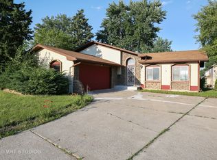602 Clover Ln, University Park, IL