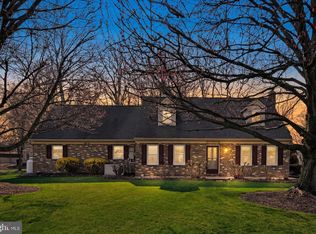 525 Hackman Rd, Lititz, PA 17543