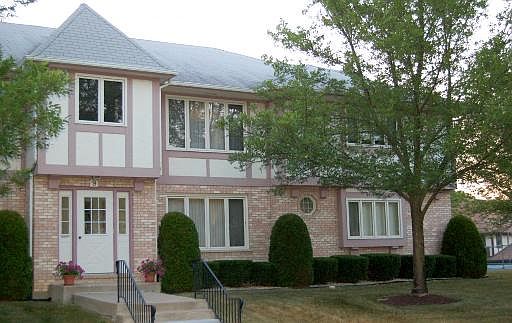1st image of 9 Saint Moritz Dr