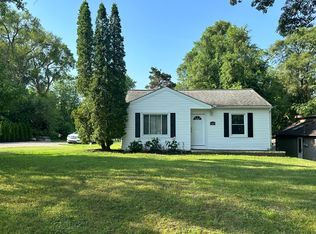 4305 Oakvista Ave, Clarkston, MI 48346