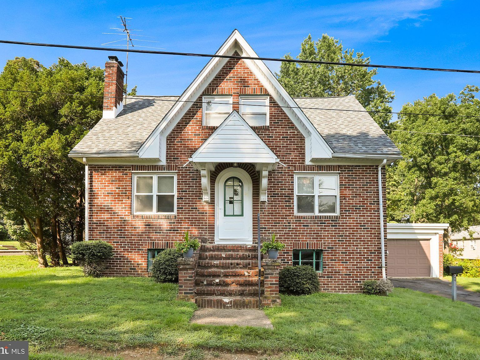 28 E Myrtle Ave, Feasterville Trevose, PA 19053 Zillow