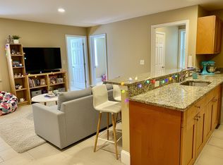 328-330 Saint Paul St #4, Brookline, MA 02446