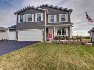 2957 Vaughndale Dr, Machesney Park, IL 61115