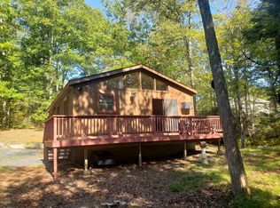 106 Montauk Ct, Milford, PA 18337