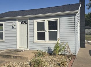 1006 8th St, Colona, IL 61241