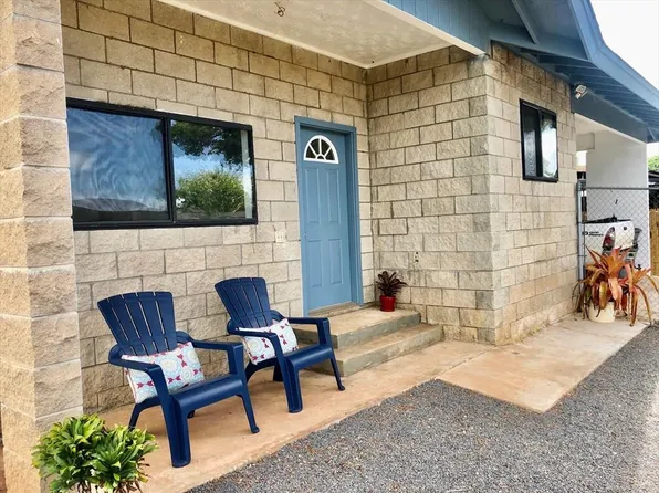 8255 Iwipolena Rd, Kekaha, HI 96752