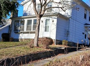 127 Maple St, Norwich, CT 06360