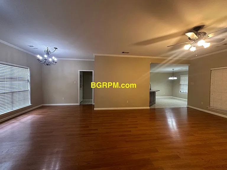3160 Shady Side Dr — Photo 3