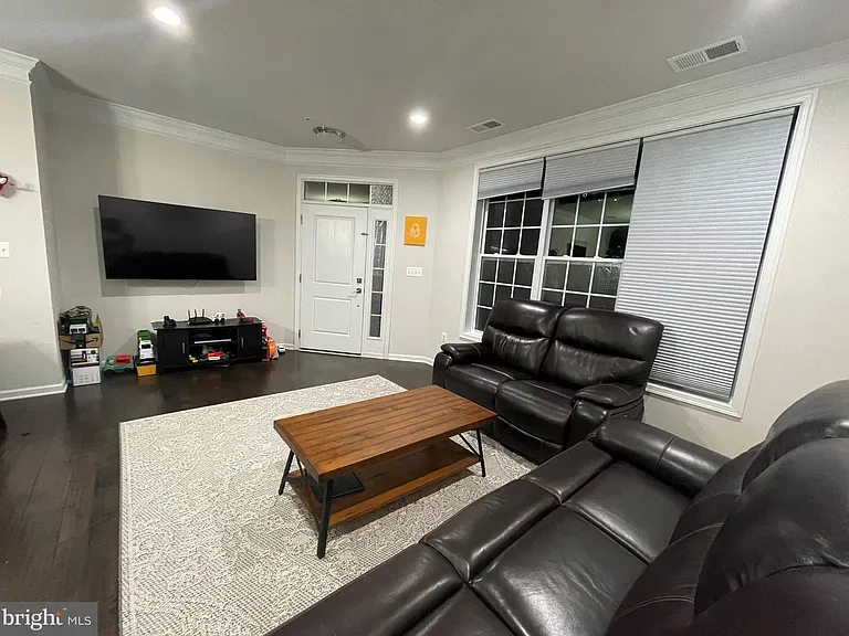 23479 Belvoir Woods Ter — Photo 21