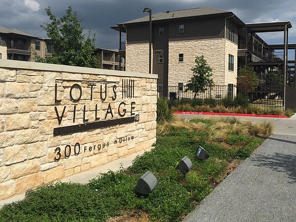 2nd image of 300 Ferguson Dr APT 07102