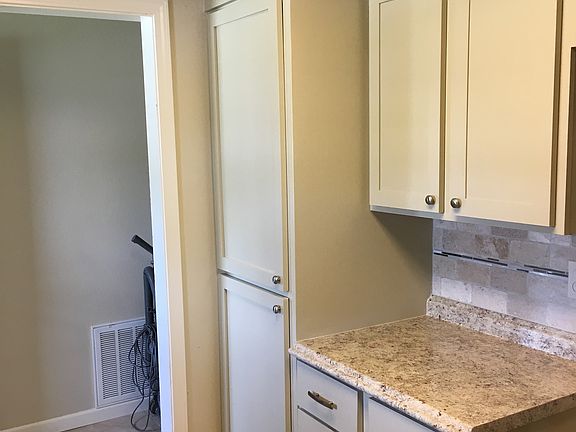5th image of 10126 E 21st Pl