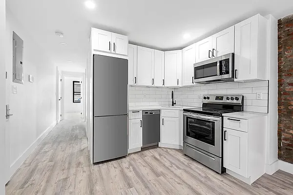 Rented by Compass | media 18