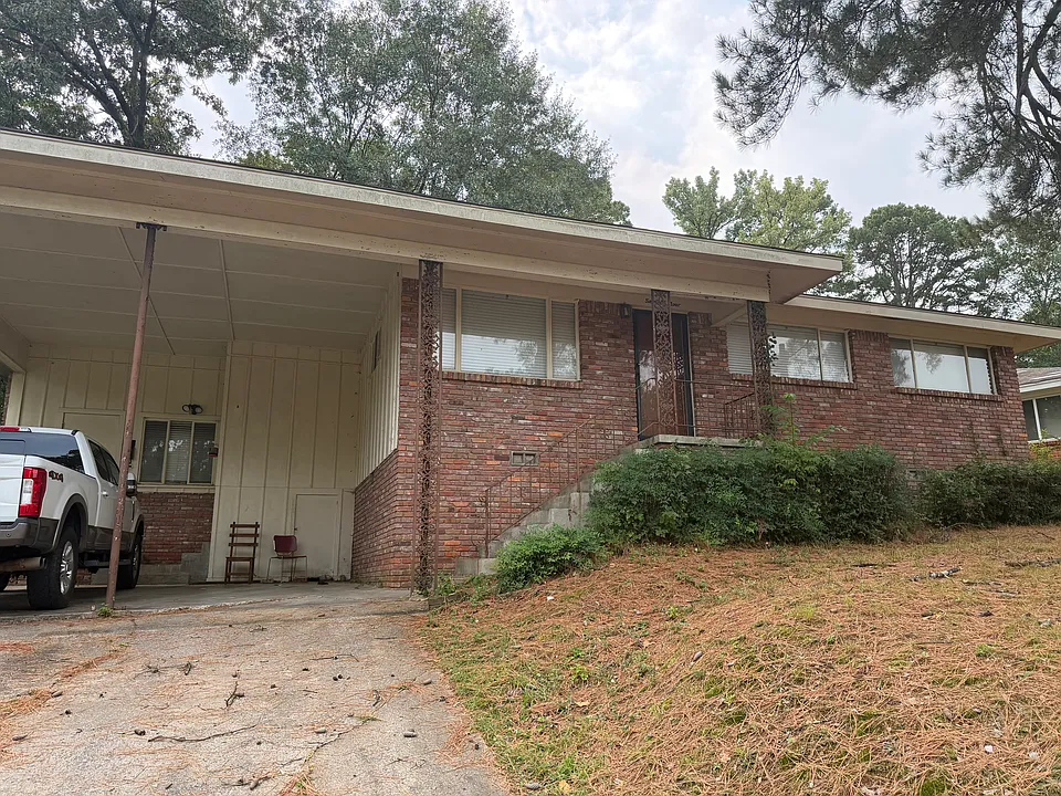 74 Belmont Dr