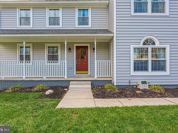 4th image of 6877 Whistling Swan Way