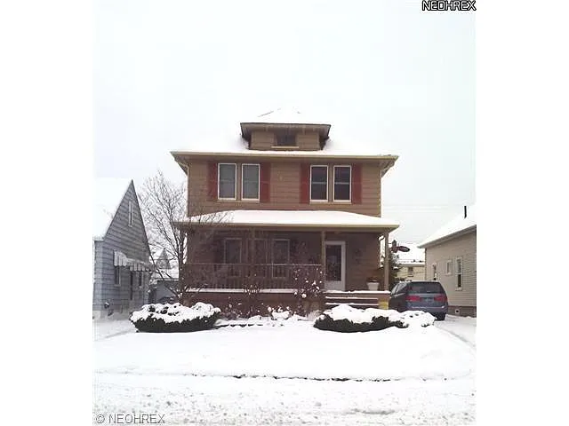 8912 Plymouth Ave photo 1