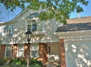 717 Newgate Ln APT D, Prospect Heights, IL 60070