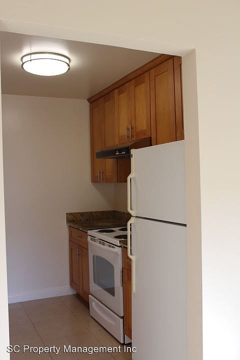 2nd image of 101 28th Ave APT 9