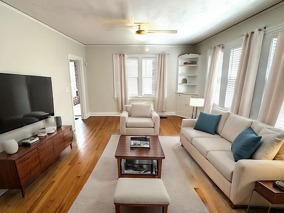 5th image of 2559 Dellwood Ave