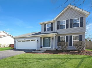 985 W Briarcliff Rd, Bolingbrook, IL 60440