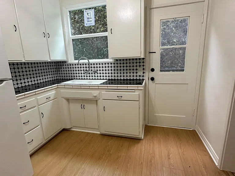3249 Rowena Ave #4 — Photo 8