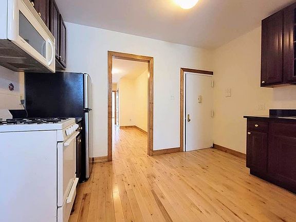 5th image of 613 9th Ave #3P