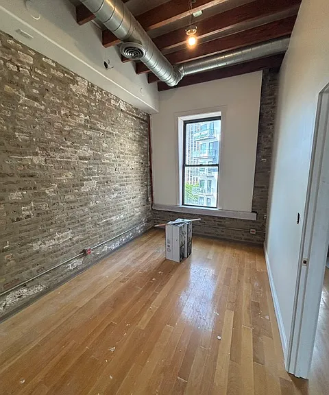 1151 W Erie St #4F — Photo 14