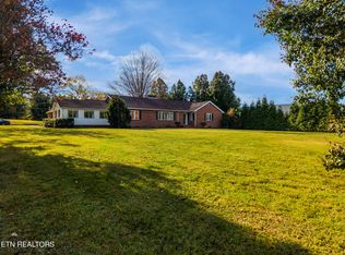 2731 Asbury Rd, Knoxville, TN 37914