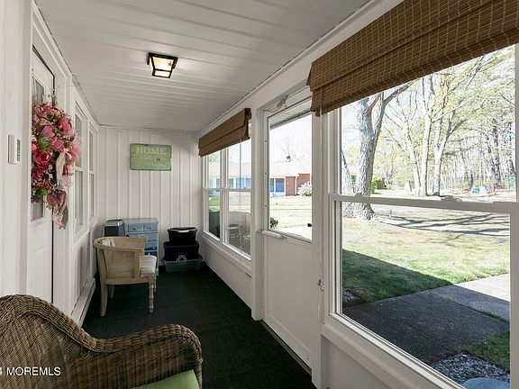 2nd image of 825B Balmoral Court #B