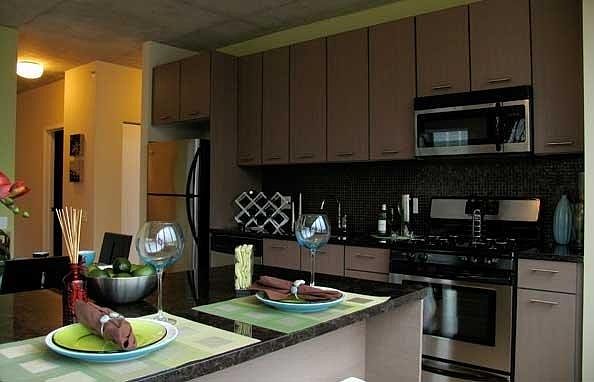 1st image of 659 W Randolph St #1708