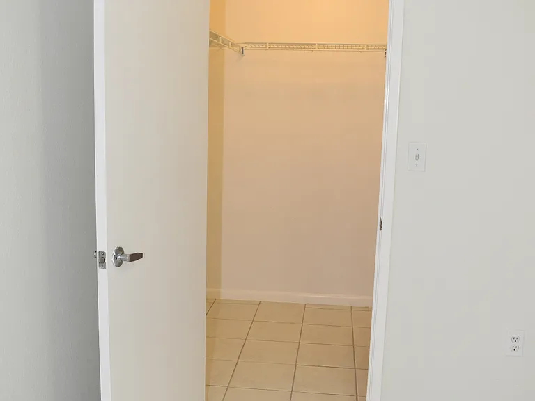 2010 Taylor St #1503 — Photo 8