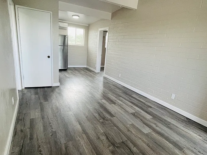 1021 E Spring St #1021 — Photo 14