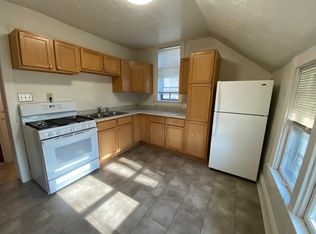 1105 E Holt Ave, Oak Creek, WI 53207