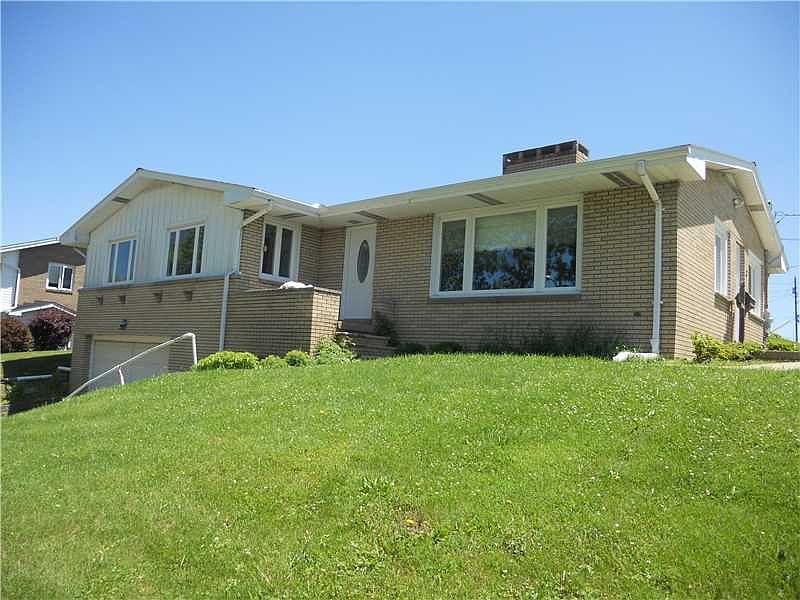 2nd image of 12 Jackson Dr
