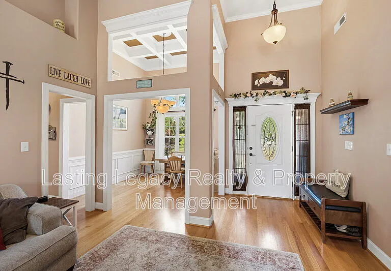 187 Marbrook Dr — Photo 14