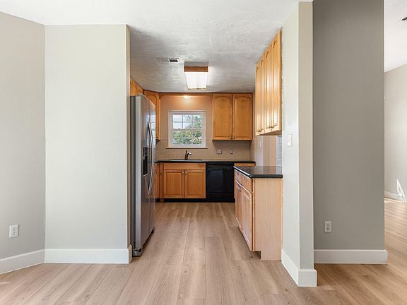 5th image of 4611 Harrow Ct