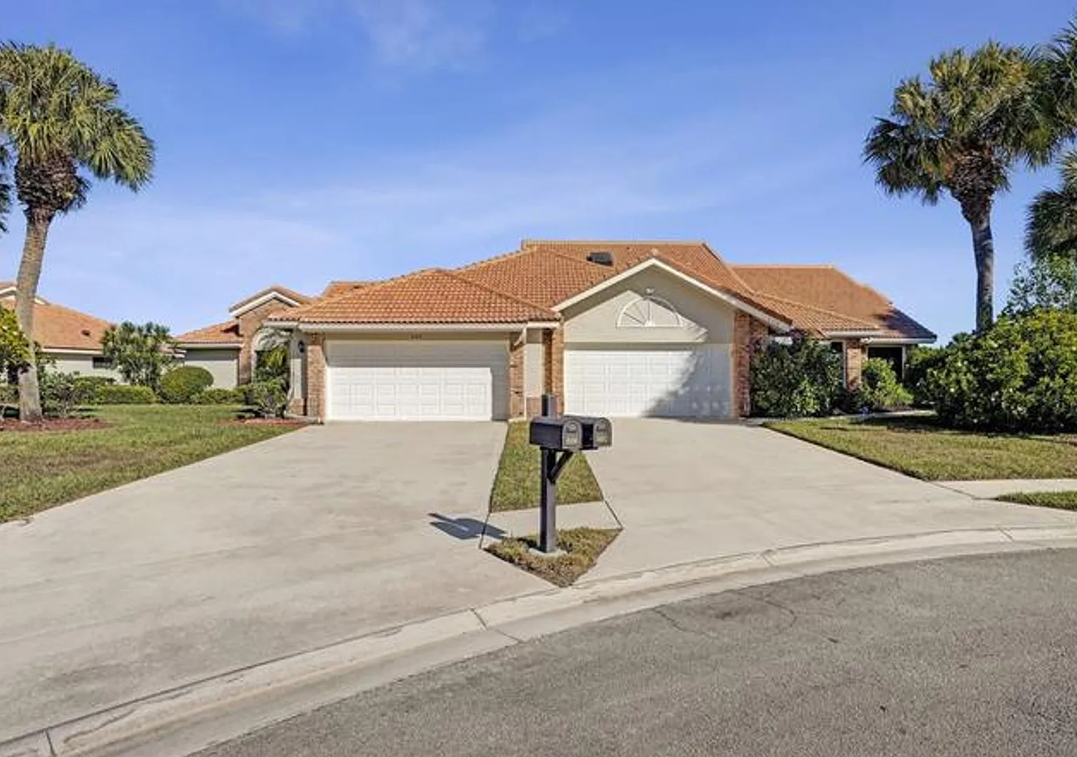 3 bedroom Villa in Boynton Beach with gorgeous Lake View ! — Photo 4
