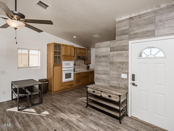 5th image of 3730 Aqua Dr