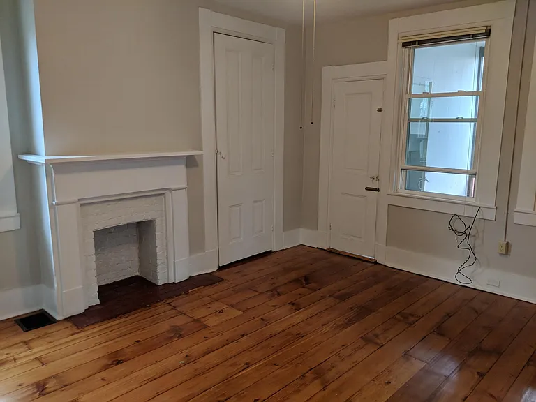 418 1/2 Wayne St #2 — Photo 6